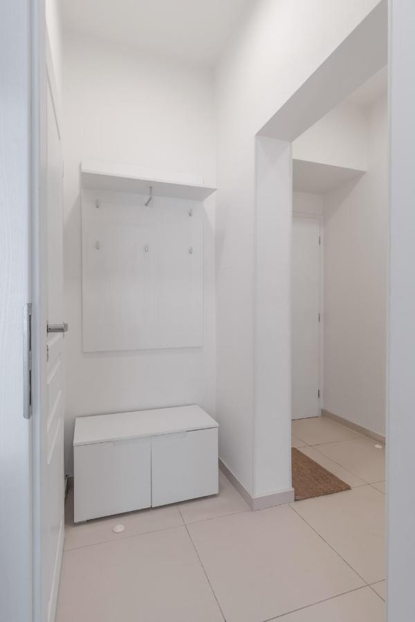 Luminous Apartment For 2 Near Wenceslas Square By Prague Days Екстериор снимка