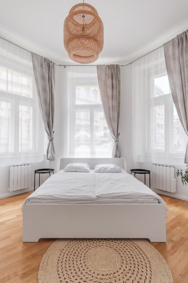 Luminous Apartment For 2 Near Wenceslas Square By Prague Days Екстериор снимка